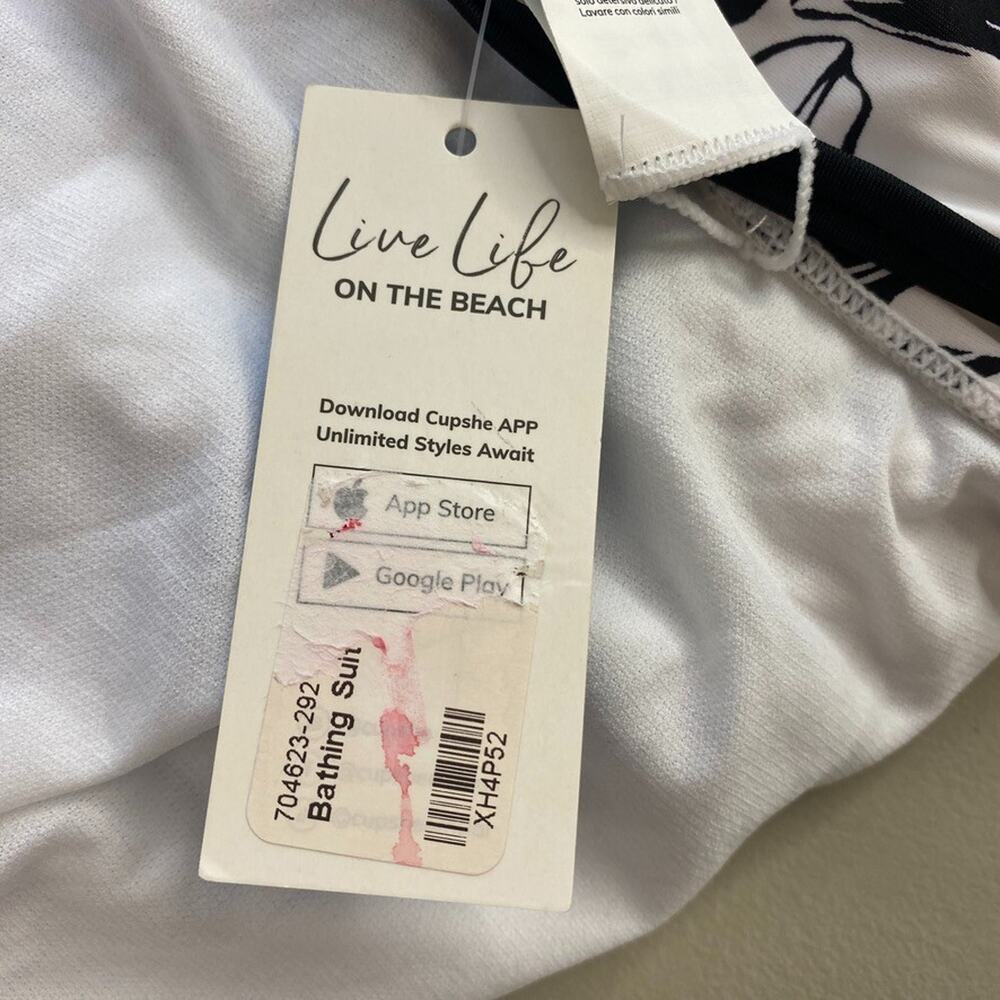 Cupshe One Piece Swimsuit Womens XL Floral Ruched Sides Halter Black White NEW - Picture 9 of 15